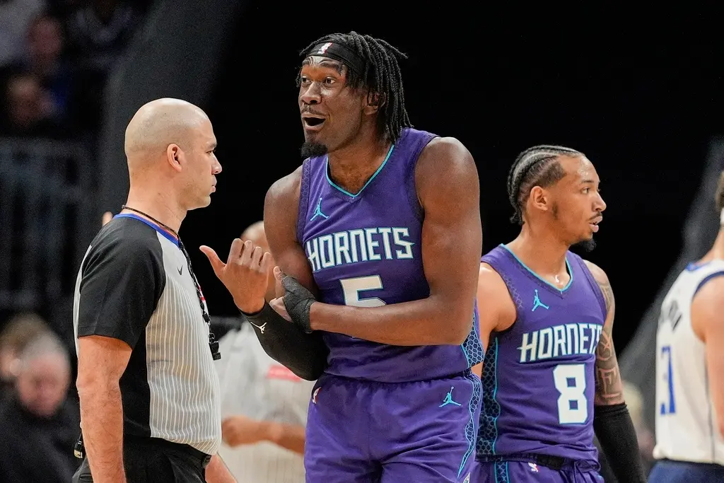 ▲Williams體測數據中的站立摸高，達到歷史級別的9呎9吋，勝過馬刺Wembanyama的9呎7吋，高居現役第1。（圖／美聯社／達志影像）