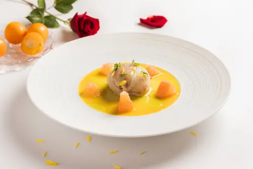 ▲台北君悅的寶艾西餐廳，也利用金柑製作餐點。（圖／台北君悅提供）