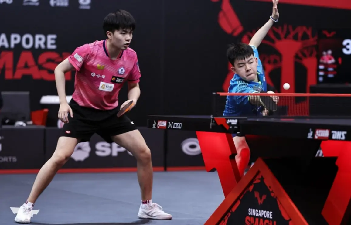 ▲2025年WTT新加坡大滿貫男雙8強賽，台灣「林高配」林昀儒/高承睿以 3:1擊敗世界排名第 2 的日本組合戶上隼輔/篠塚大登，首度搭檔即挺進 4 強。（圖／取自WTT官網）