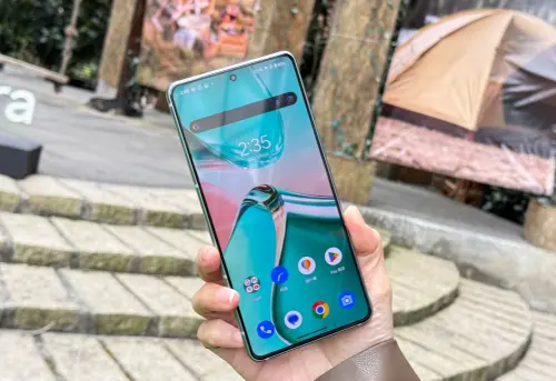 ASUS Zenfone 12 Ultra。(圖/記者周淑萍攝) ▲ASUS Zenfone 12 Ultra。(圖/記者周淑萍攝)