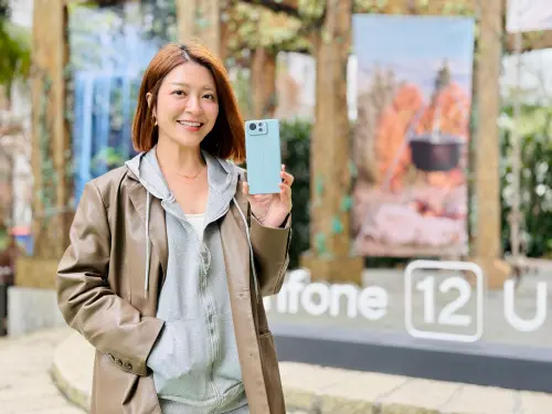 ASUS Zenfone 12 Ultra。(圖/記者周淑萍攝) ▲ASUS Zenfone 12 Ultra。(圖/記者周淑萍攝)