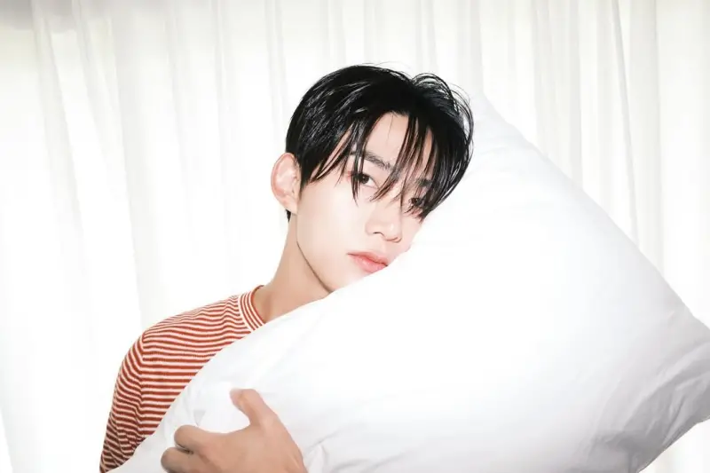 ▲玉澤演（如圖）在巴黎鐵塔向女友求婚的照片曝光，對此攝影公司火速道歉，表示並非刻意要洩漏兩人的私生活。（圖／翻攝自玉澤演 IG）