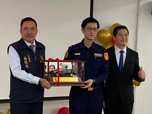 ▲吳俊毅不僅捐贈偵防車，過去也常捐贈警務人員的裝備，對交通大隊出錢又出力。(圖／記者郭凱杰攝,2025.02.06)