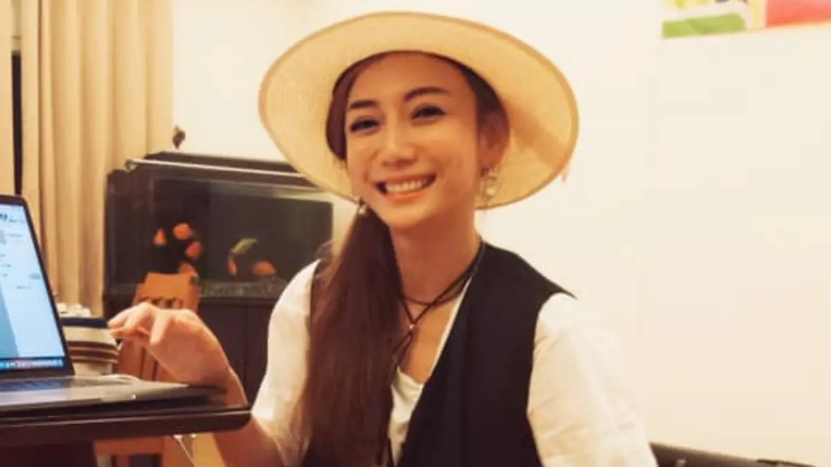 ▲「太陽花女王」劉喬安的黑歷史遭起底，她曾是高級援交妹，一晚的價格要10萬元。（圖／劉喬安臉書）