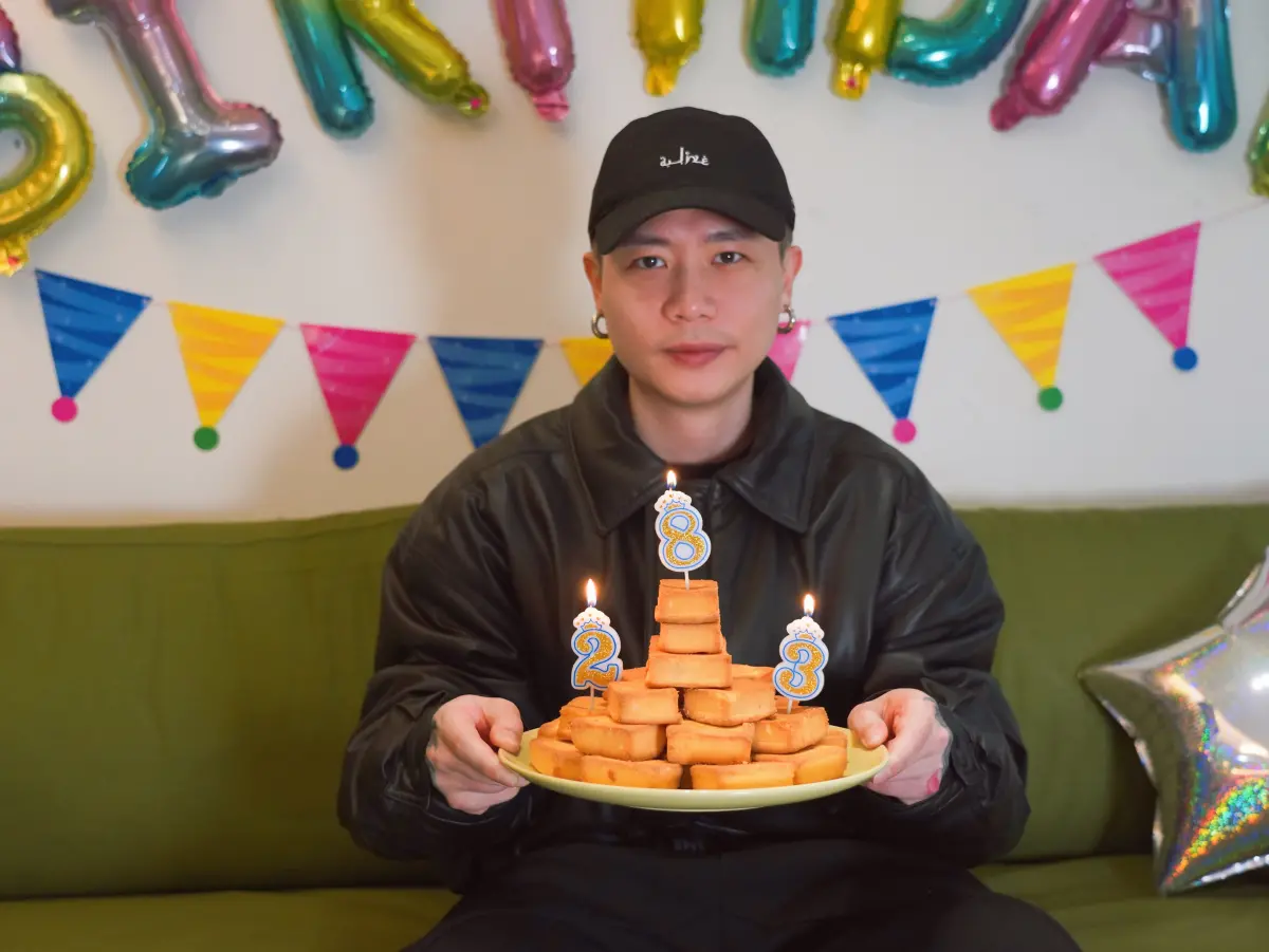 ▲蕭秉治明天生日剛好碰上演唱會門票開賣，他提前許願希望門票完售，還透露自己過年在家狂寫20首歌。（圖／相信音樂提供）