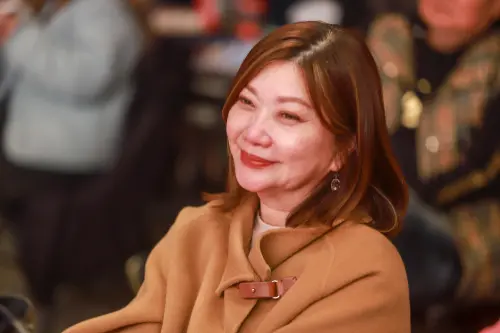 ▲黃西田的妻子在節目現場落淚。（圖／民視）