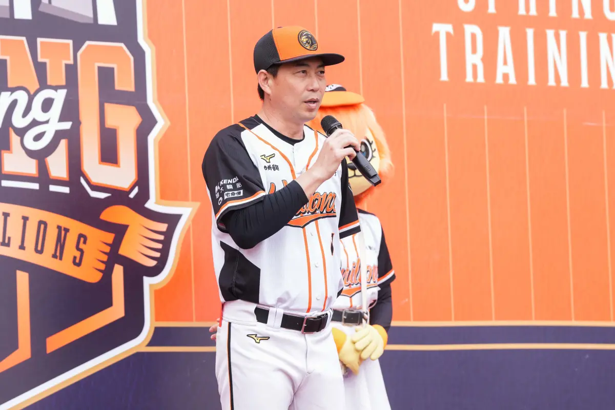 ▲「要成功之前先準備好自己，等待要成功的那一刻，才不會慌張。」這是統一獅總教練林岳平在獅隊開訓典禮上對所有子弟兵的勉勵。餅總認為選手往往成功後，就容易忘記初衷，他期盼選手能夠隨時將自己準備好，在成功過後也能站穩腳步繼續向前。（圖／統一獅提供）