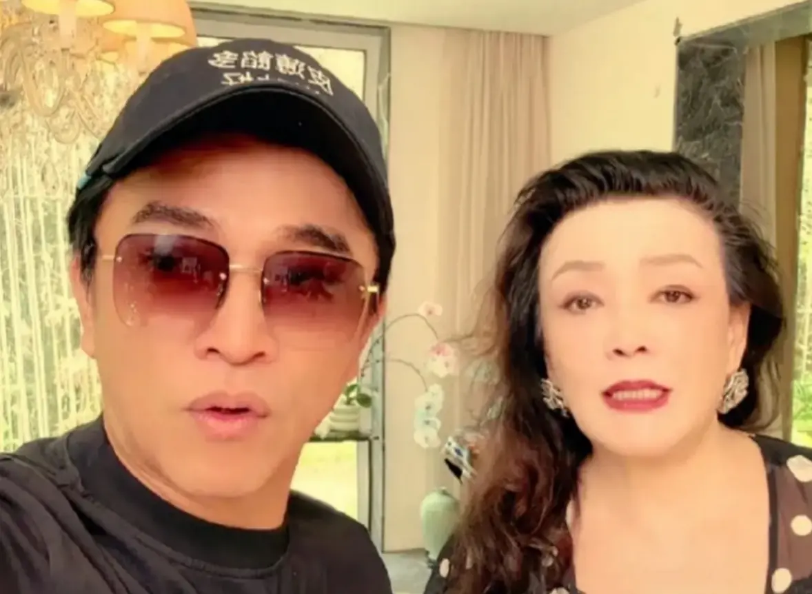 ▲吳宗憲（左）曾和張蘭（右）合體直播，和汪小菲也有私交，對於這對母子最近的行為，也有加以勸導，要汪小菲稍安勿躁，別再節外生枝。（圖／翻攝自微博）