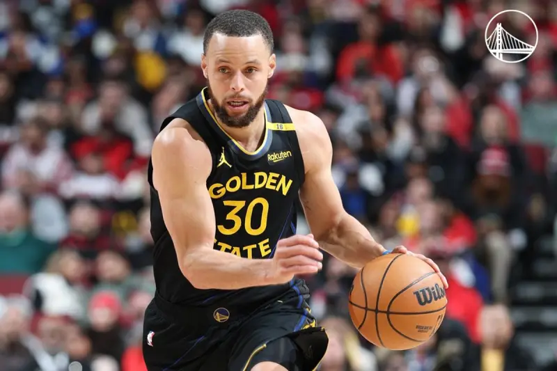 ▲金州勇士今（9）日以132：111擊敗芝加哥公牛，在這一場逆轉勝當中，勇士超級球星Stephen Currry在第三節個人獨得24分，他在其生涯已經有46次單節得分超過20分，為NBA歷史上最多。（圖／取自金州勇士 X）