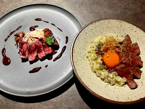 ▲情人節套餐吃得到「日本A5宮崎和牛/覆盆子醬/馬鈴薯泥」550元、「月見牛肉飯/肉燥」320元。（圖／記者蕭涵云攝）