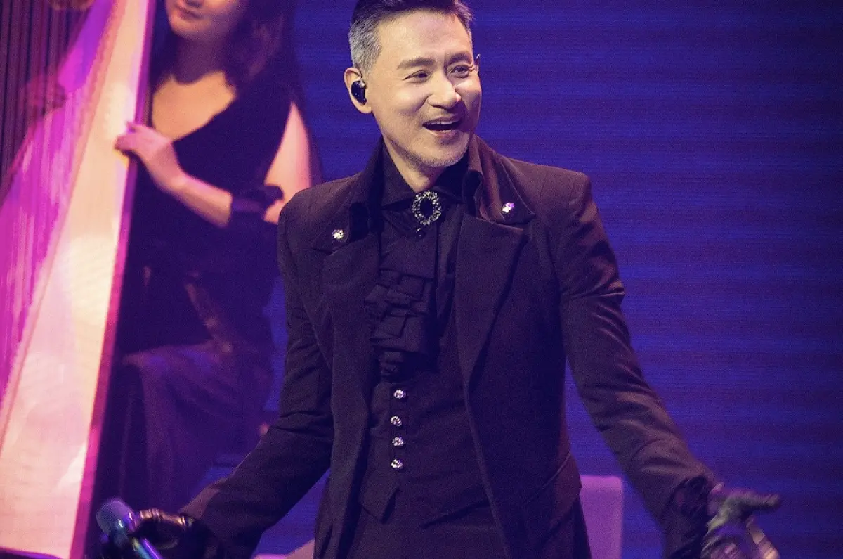 ▲張學友（如圖）門票日前開賣火速完售，不過因為這次購票採實名制，有不少粉絲填錯資料導致退票，因此主辦單位表示將會儘快釋票，上次沒搶到票的粉絲這次別再錯過了。（圖／超級圓頂提供）。