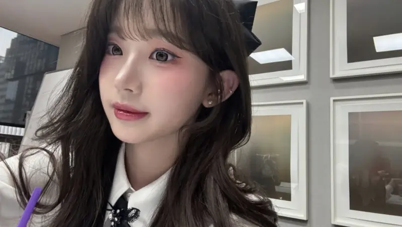 ▲李珠珢來台業配接不完，她先前曬出戴眼鏡的美照，引來超過12萬人按讚，有球迷分析韓籍啦啦隊來台更賺的4點關鍵，「啦啦隊+工商代言+節目通告+周邊商品。」（圖／翻攝自李珠珢IG）