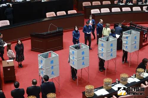 影／卓榮泰三連敗！立法院否決《選罷法》覆議案　黃珊珊未投票
