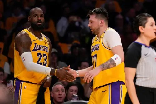 NBA／Doncic湖人首秀直呼太震撼！　狂讚詹皇「籃球智商太瘋狂」
