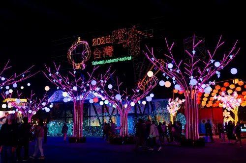 桃園吹強風！台灣燈會看不到「超大寶可夢」　2大亮點18日停展
