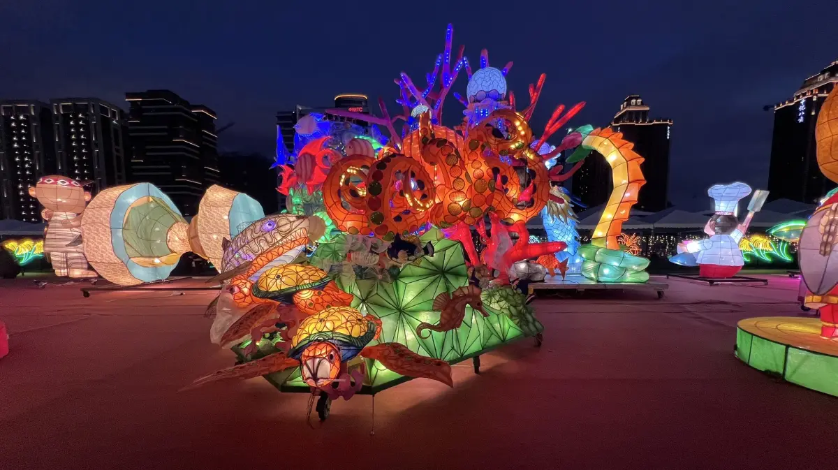 ▲目前人在入監服刑的李宗瑞，今年和獄友共同製作花燈，再獲「特優」，這也是他服刑後參加「全國花燈」競賽拿下第3個特優獎項。（圖／記者徐敏娟攝）