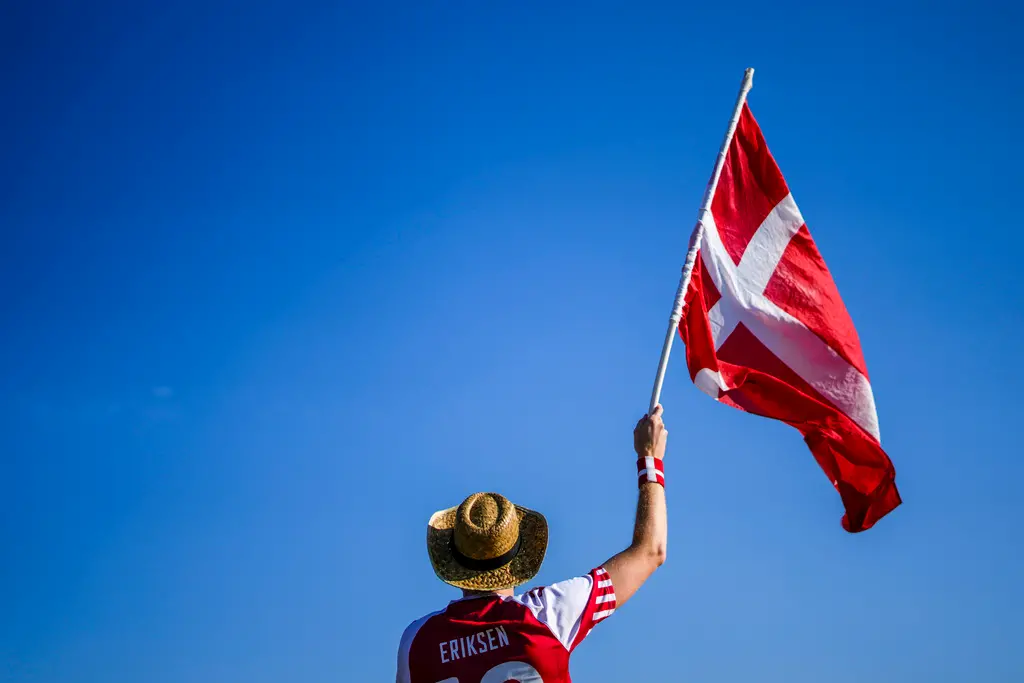 ▲丹麥民眾為了反諷川普硬要買格陵蘭島的霸道行為，請願集資「跟美國買下加州」，目前已有超過20萬人連署。（示意圖／美聯社／達志影像）