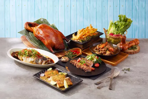 ▲50樓Cafe推出新主題「山海好食宜花東」，菜色包含清蒸山泉鱸魚、奶油香煎鬼頭刀、宜蘭櫻桃烤鴨、噶瑪蘭鹹豬肉等。（圖／50樓Cafe提供）