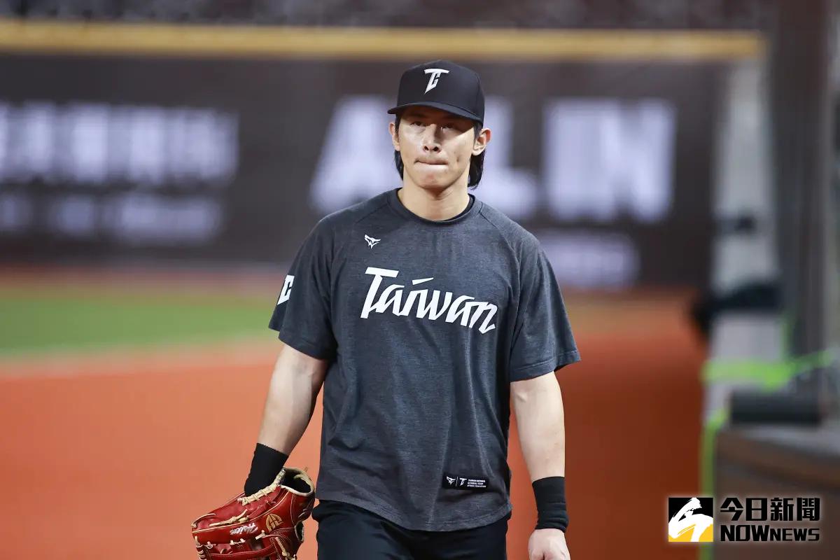 ▲陳傑憲首戰只打2打席就退場，傳出有小感冒，曾豪駒表示要讓他專心休養，感冒應無大礙，不會影響下周的資格賽參賽。（圖／記者葉政勳攝 , 2025.02.12）