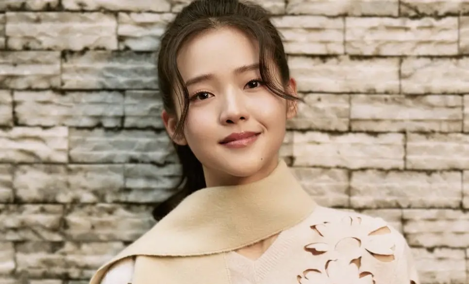 ▲台中新光三越今（13）日上午發生氣爆，死傷慘重，女星林廷憶（如圖）原本下午在台中大遠百有活動，由於場地臨近，已經緊急取消。（圖／翻攝自林廷憶IG）