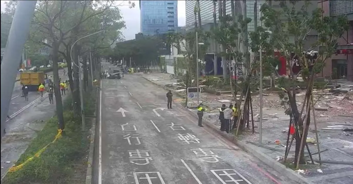 ▲下載「即時路況影像」app，可以即時掌握當地最新狀況。（圖／翻攝畫面）