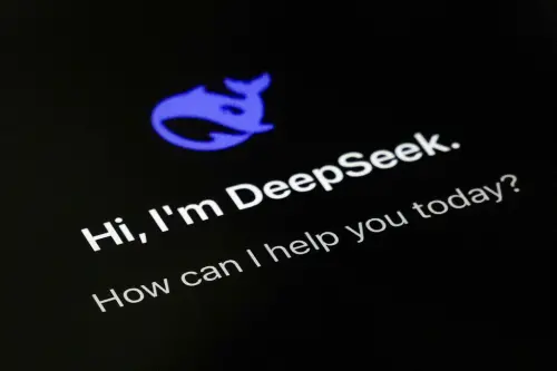 ▲中國AI新創公司「深度求索」(DeepSeek)的AI語言模型問世後,掀起全球熱議。(圖/美聯社/達志影像) ▲中國AI新創公司「深度求索」(DeepSeek)的AI語言模型問世後,掀起全球熱議。(圖/美聯社/達志影像)