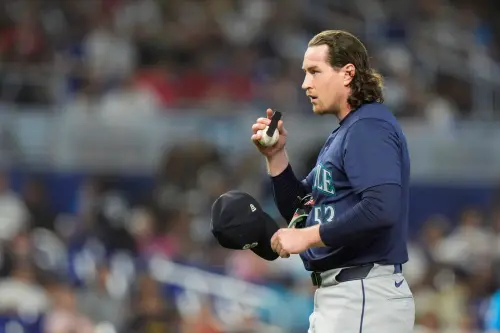 ▲PitchCom這套系統先在低階1A小聯盟 測試，並於2022年春訓進一步試驗後，正式獲得MLB批准在例行賽使用。（圖／美聯社／達志影像）