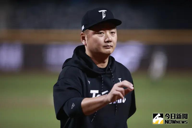 ▲曾豪駒相當感謝樂天巨人的參與，讓選手快速適應高強度賽事，「不管是12強的捷克或是這次的樂天巨人，都是相同性質，選手在國際賽面對陌生投手做出適應能力，如何調整攻擊策略。」（圖／記者葉政勳攝 , 2025.02.13）