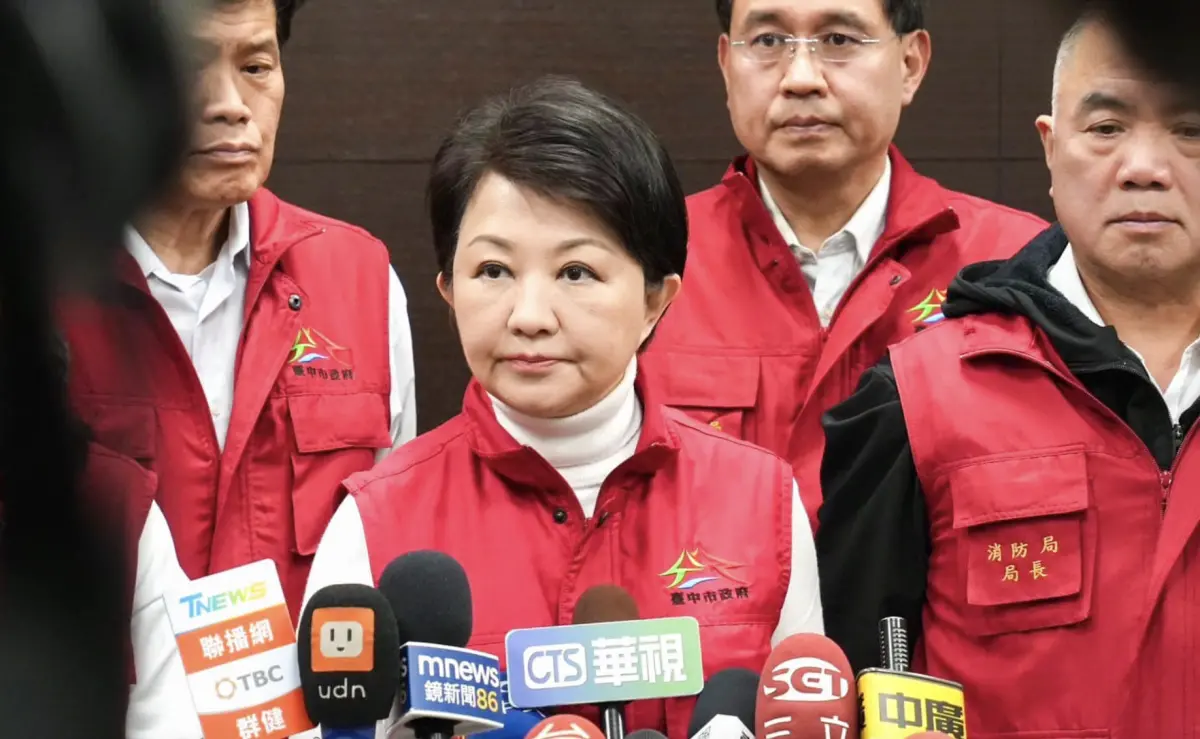 ▲對於台中新光三越氣爆意外釀嚴重死傷，盧秀燕要求新光三越中港店「無限期停業」，釐清事故原因，務必給市民一個交代。（圖／翻攝自盧秀燕臉書）