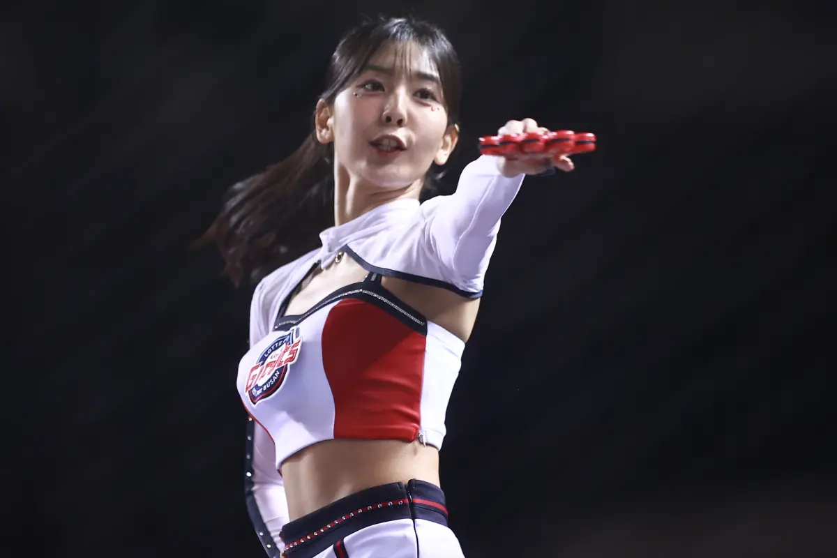 ▲樂天巨人啦啦隊睦那京（목나경）應援影片在社群平台「Threads」上爆紅，昨日賽前睦那京受訪時，特別感謝球迷支持。（圖／記者葉政勳攝 , 2025.02.13）
