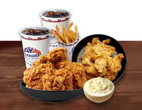 ▲德州美墨炸雞推出穿粉色系服裝，完成任務即贈送捲捲小薯一份。（圖／德州美墨炸雞提供）