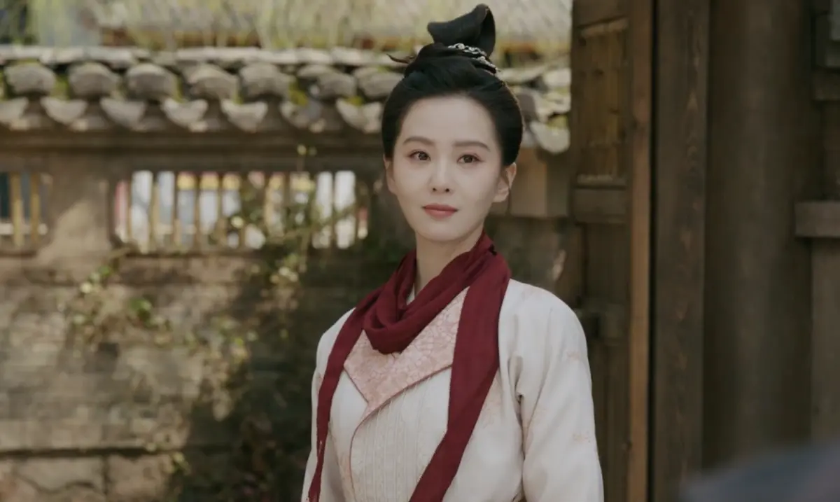 ▲劉詩詩新戲《掌心》演技翻車，總是一號表情，被說不如演面癱，加上和竇驍搭檔CP感不夠，熱度不如預期。（圖／翻攝自hamivideo）