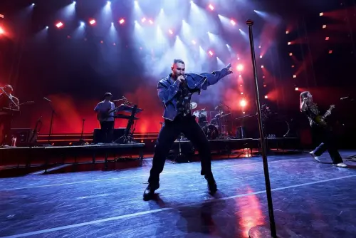 魔力紅高雄演唱會又遲到？粉絲怨「開唱晚1小時」　慘被官網打臉
