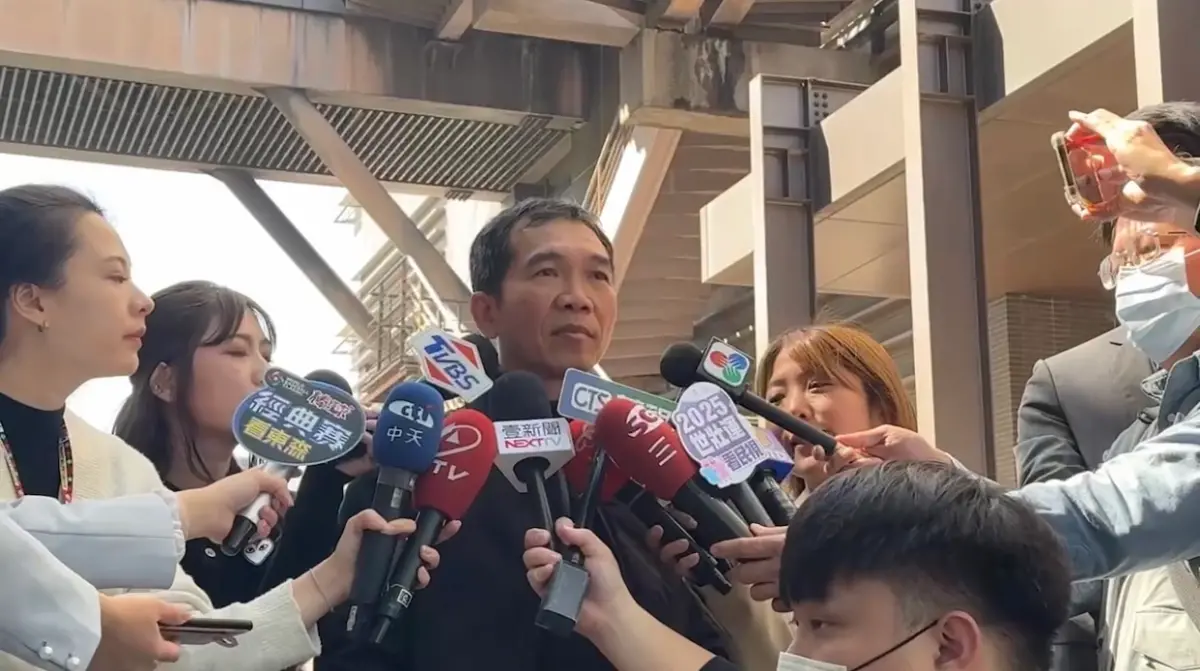 ▲熱心載送2歲澳門女童就醫的熱心58歲蔡姓男子，退休國道客運司機，曾住台中20幾年，熟悉台中路況。（圖／台中市警局提供）