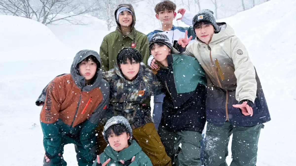 ▲《原子少年2》冠軍團F.F.O飛往日本代言滑雪行程，加碼拍攝新MV，所到之處都被粉絲認出。（圖／踢帕娛樂提供）