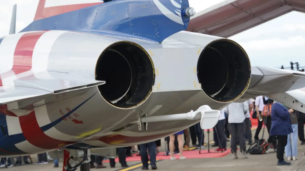 ▲勇鷹高教機使用2具F124發動機。（圖／記者呂炯昌攝）