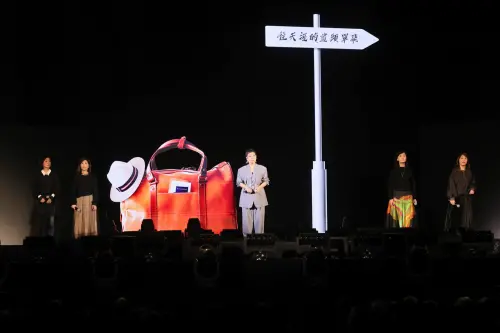 ▲民歌五十演唱會王新蓮&金韻四小演出。左起為黃韻玲、張瑞薰、王新蓮、英秀青、王文珍。（圖／中華音樂人交流協會提供）