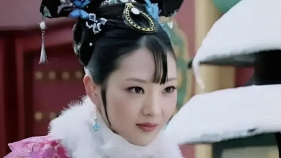 ▲在《甄嬛傳》飾演「余答應」一角的崔漫莉，日前自爆「無照酒駕肇逃」遭到抨擊，雖然事後急改口是「夢到的」，不過仍被當地警方逮捕。（圖／GTV DRAMA 八大劇樂部 YouTube）