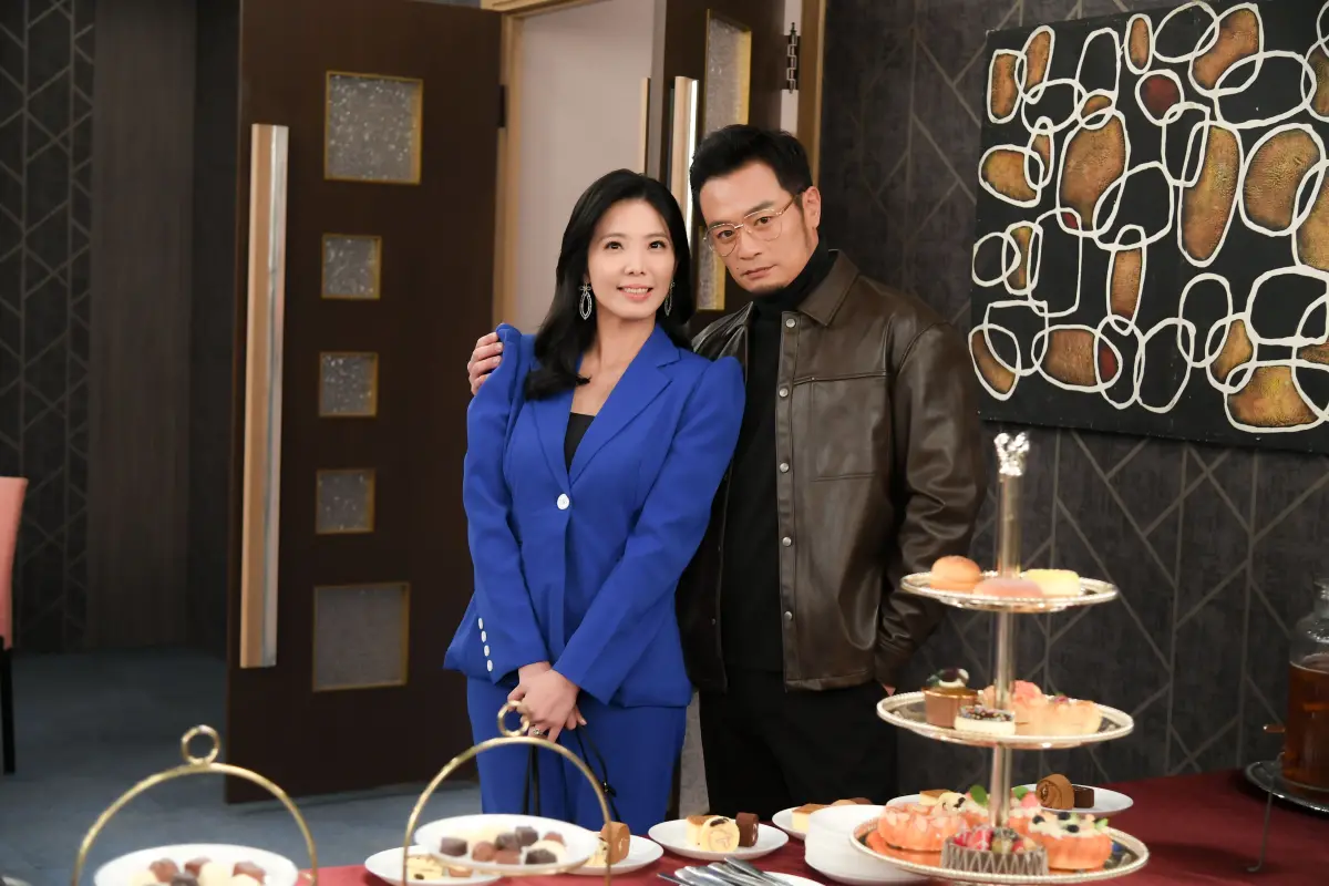 ▲三立《願望》再添新卡司，葉華（左）和林佑星（右）搭檔演夫妻，林佑星這次瘦了6公斤，造型也和過去不同，帥氣度破表。（圖／三立提供）