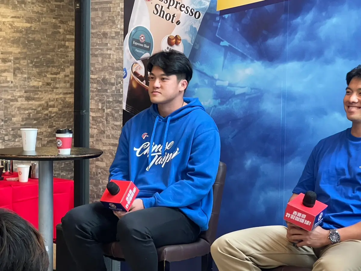 ▲旅美好手莊陳仲敖昨天正式報到參與中華隊集訓，備戰經典賽資格賽。談到首日報到狀況，莊陳仲敖表示昨天一下飛機剛好是台灣早上，所以有進牛棚練投，身體狀況調整得不錯，想趕快跟上訓練進度。（圖／記者林子翔攝）