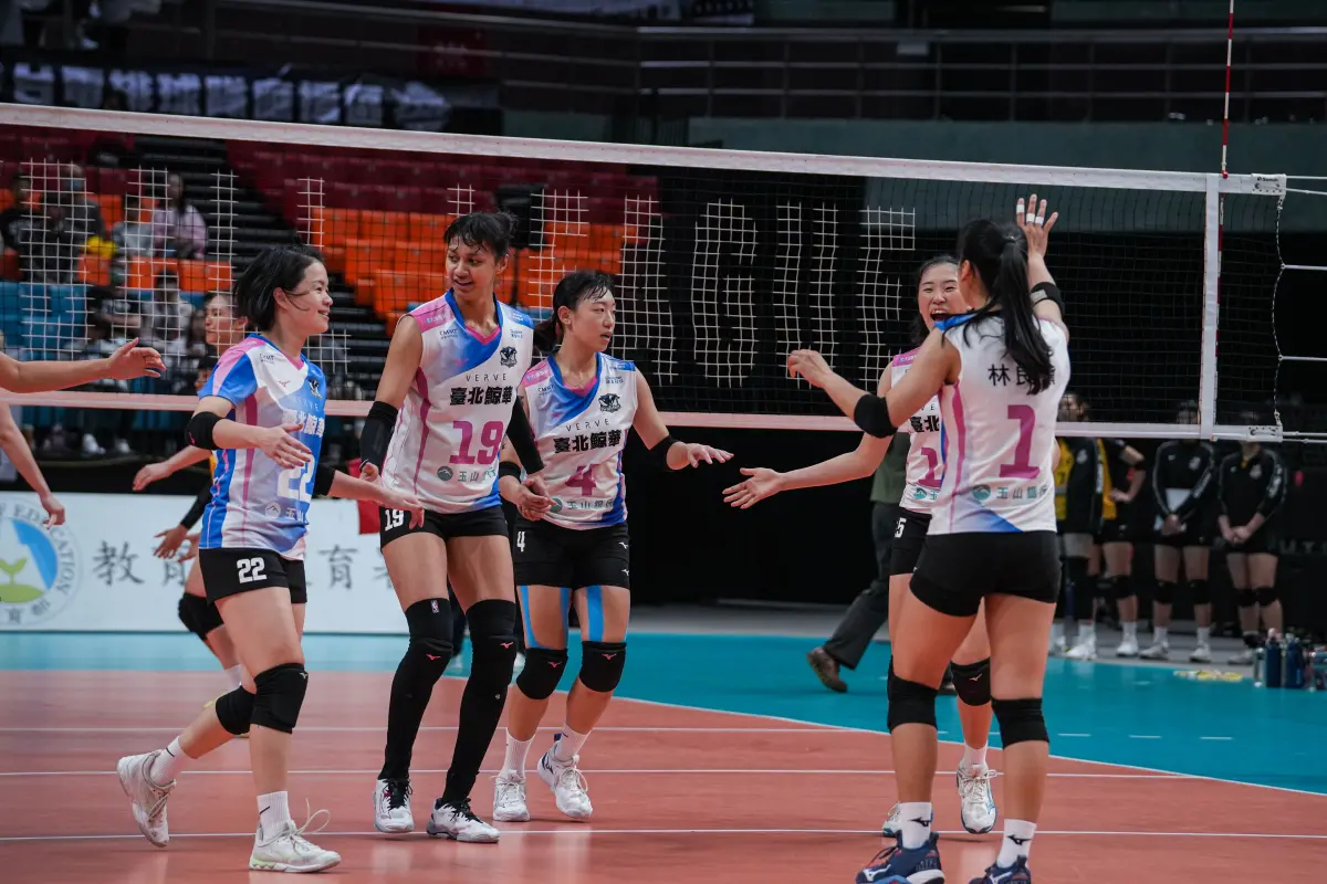 ▲企業20年甲級排球聯賽激戰！臺北鯨華 3:1 逆轉擊敗高雄台電，奪下勝利。（圖／排球協會提供）