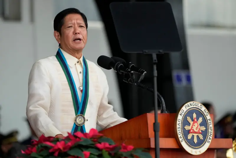 ▲菲律賓總統小馬可仕痛批前總統杜特，指他讓菲律賓成為中國的一省。（圖／美聯社／達志影像）