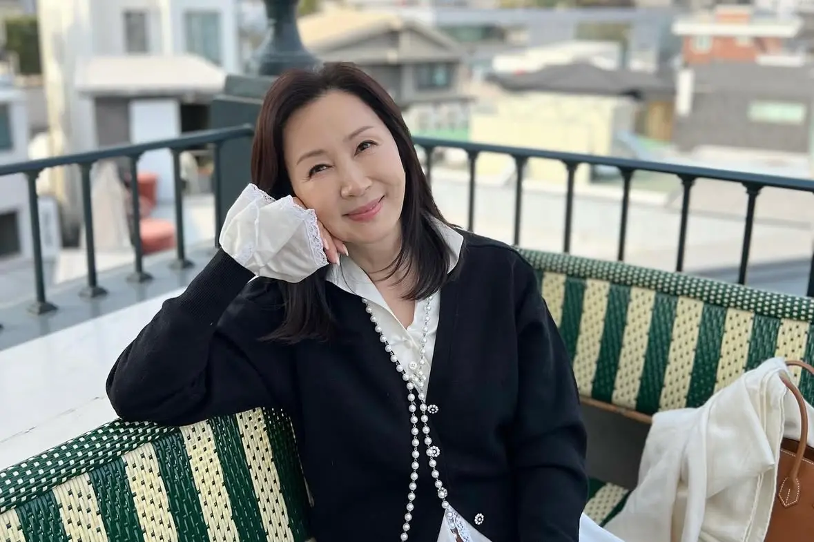 ▲59歲韓國女演員錢忍和（如圖）出道多年，並與演員劉東根育有一雙兒女。其兒子劉智相竟偷偷參賽歌唱節目，讓爸媽看到預告時又驚又喜，錢忍和也感動大讚兒子做得很好！（圖翻攝自錢忍和IG）