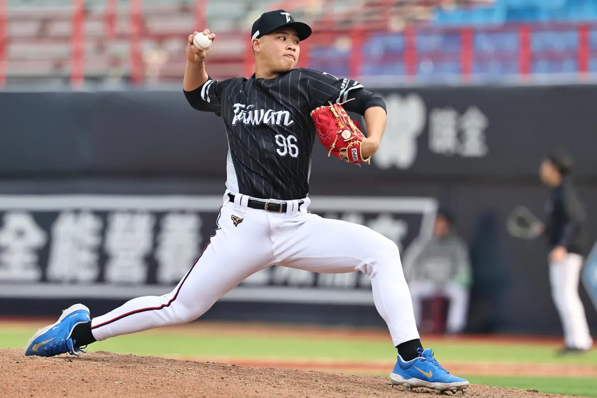 ▲孫易磊首度在實戰演練中登板，飆出最快152公里速球，面對3名打者投出1次三振，沒有讓打者上壘。（圖／中職提供）