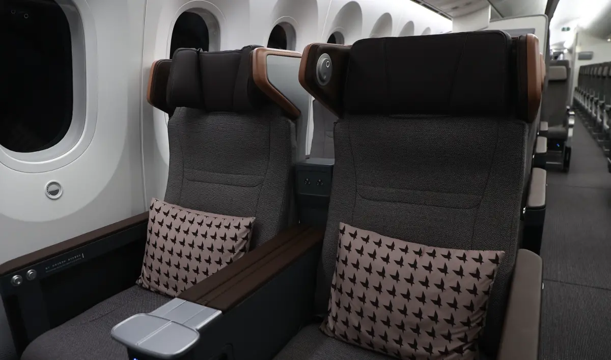 ▲長榮航空787-9客機推出「全新豪華經濟艙」。（圖／葉政勳攝）