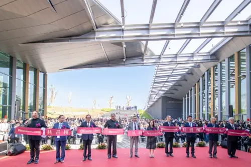 全台唯一校園地景建築 投資逾50億逢甲大學共善樓啟用 ▲逢甲大學15日在水湳校區舉辦共善樓啟用典禮;(圖/逢甲大學提供)