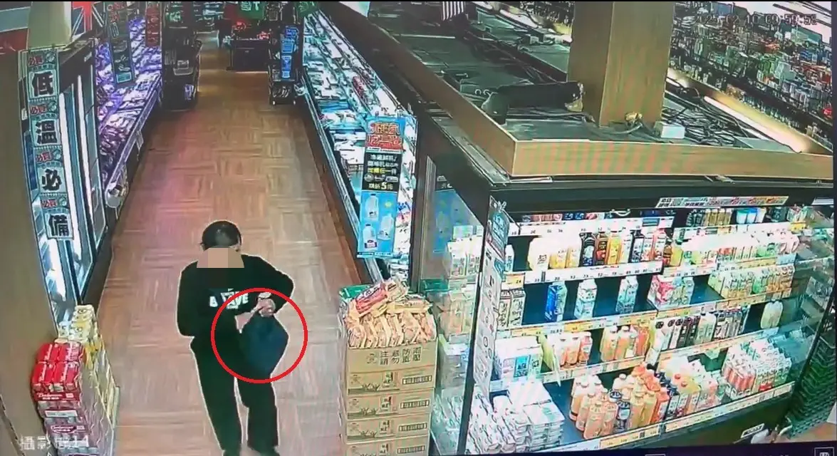 ▲74歲陳姓男子以奇異筆畫假髮遮蔽禿頭特徵，再度下手行竊超市仍被逮。（圖／永和分局提供）