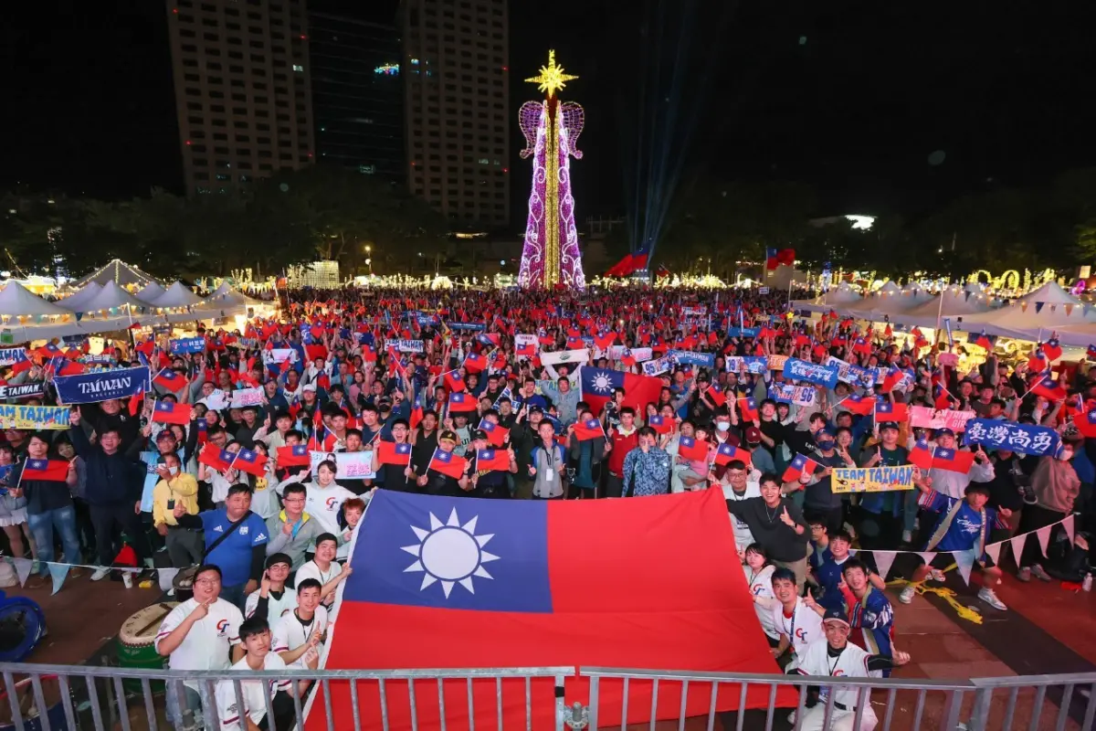▲12強冠軍賽新北熱血應援，世界棒球經典賽資格賽新北再邀民眾為中華隊加油。活動將從21日起連3天在新北市民廣場舉行。（圖／新北市體育局提供）