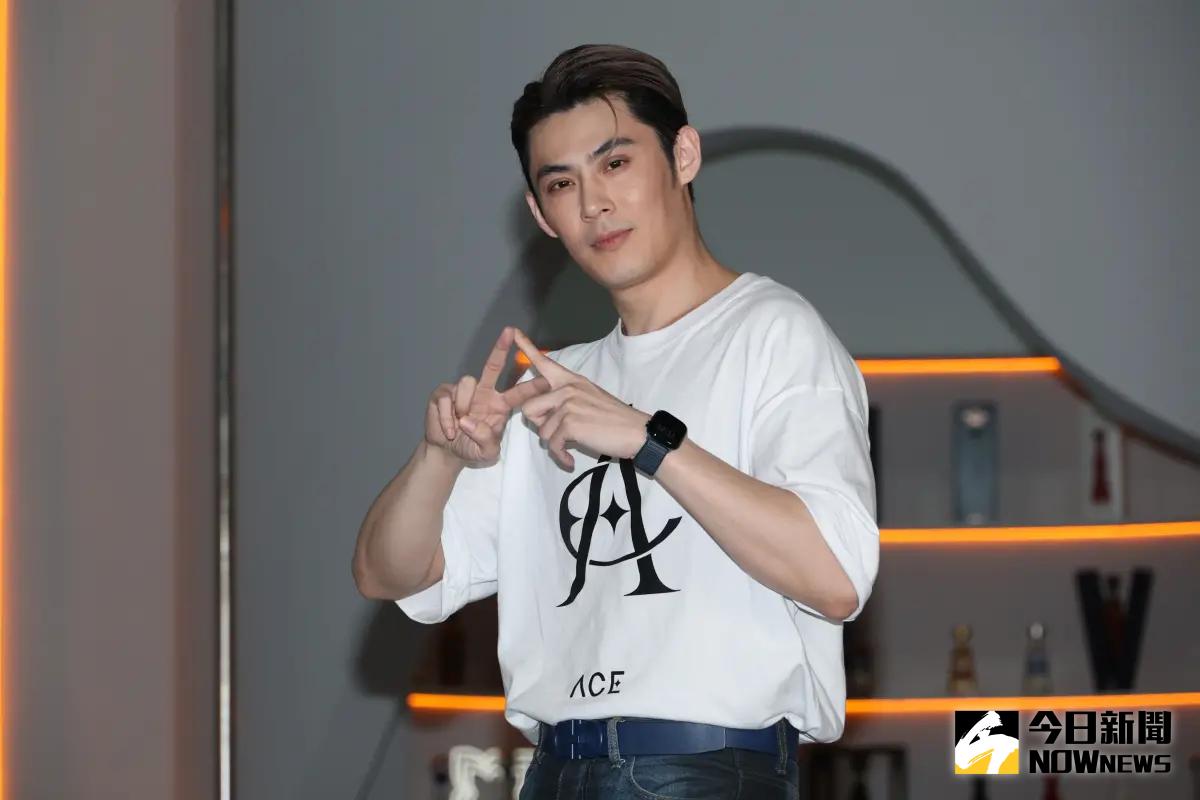 ▲王大陸因涉嫌妨害兵役遭逮捕，陳奕（如圖）今天出席記者會，透露自己先前當替代役是負責抓逃兵　造冊名單驚見許光漢。（圖／記者陳明安攝）