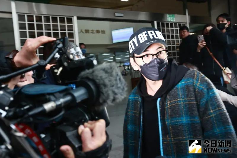▲藝人王大陸才剛爆出逃兵案和涉嫌殺人未遂，如今再爆出案外案，不僅與黑幫勾結，請託四海幫海英堂堂主陳子俊撂人送信到監獄找受刑人，只為幫直播主女友沐軒討債。（圖／記者葉政勳攝）